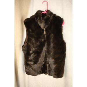 Women's JC Collection By Connie Faux Fur Vest